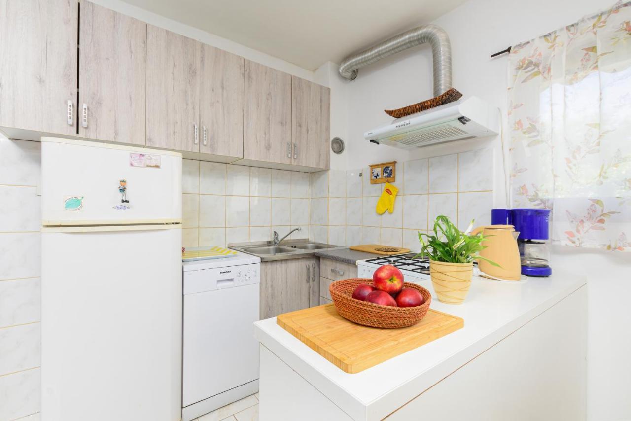 Adriana On Peaceful Location With Pool Apartment *