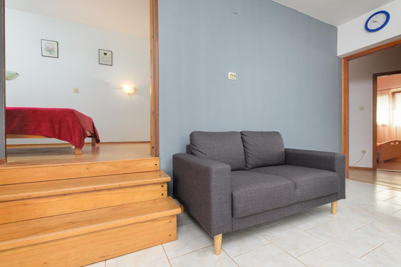 Apartmán Adriana On Peaceful Location With Pool Pula