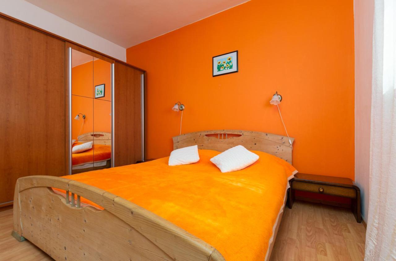 Apartmán Adriana On Peaceful Location With Pool